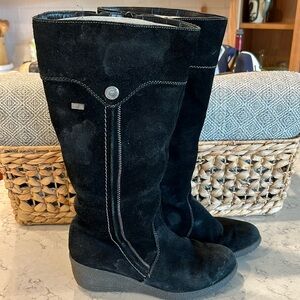 Rocker Black Suede Sheepskin Lined Wedge Boots - 9.5/40